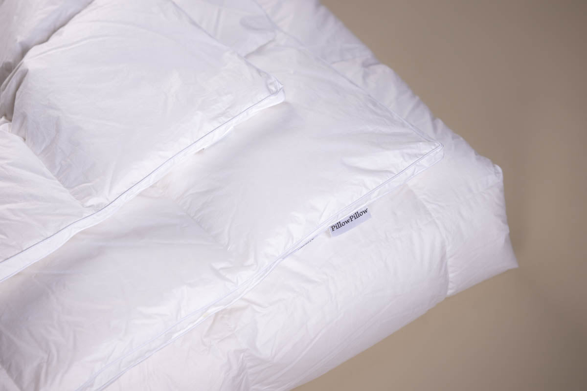 Pure white Siberian Goose Down Duvet with PillowPillow label