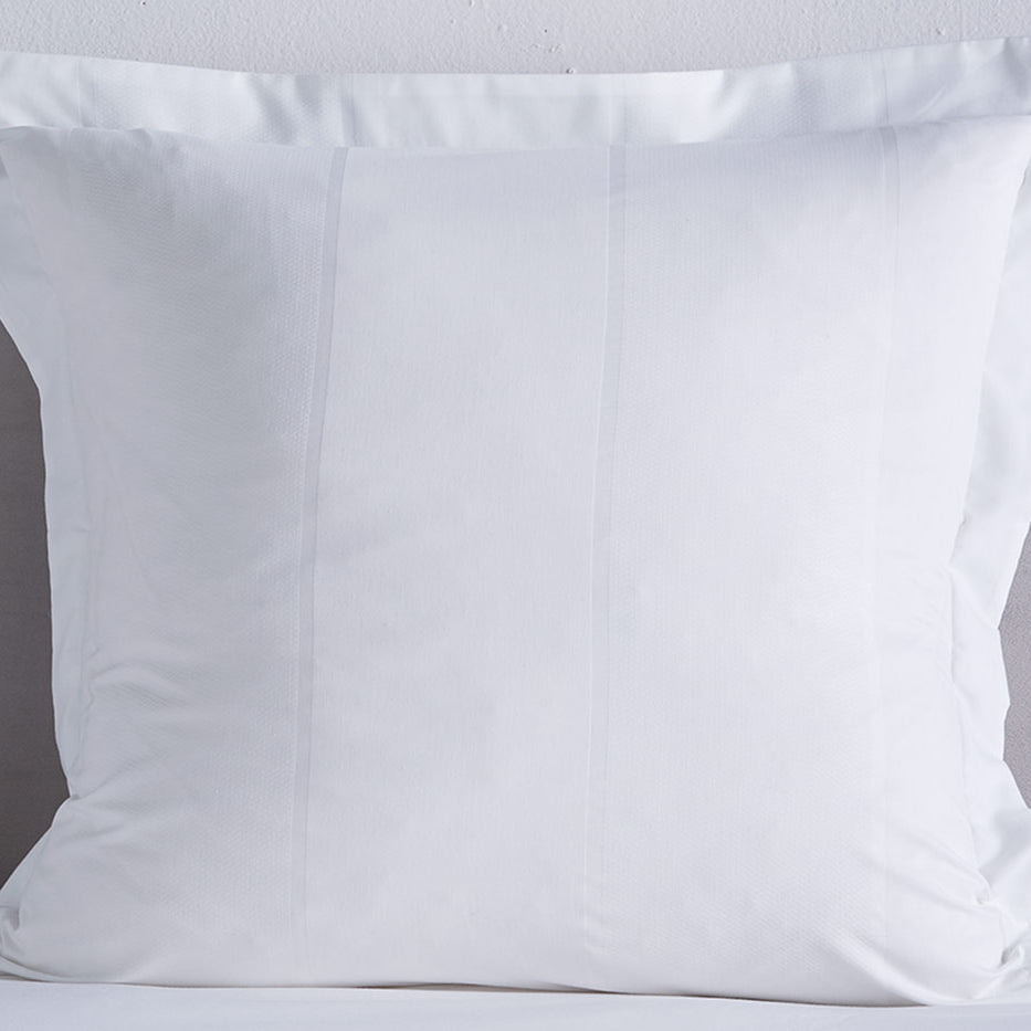 Square pillow with 400 thread count Egyptian cotton Oxford pillowcase